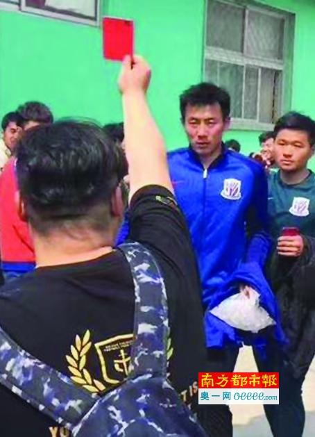 老女人三级播放在线